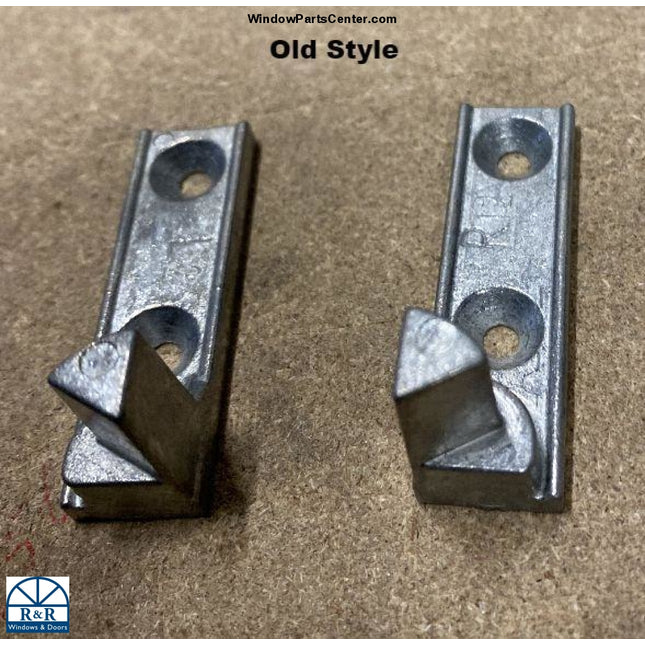S1003 REPLACEMENT PIVOT PIN, DOUBLE HUNG TILT 610/810 WINDOWS, RIGHT HAND - MILL FINISH Used by Weather Shield on 610/810 double hung tilt windows. Part Number: 640008 and 640007